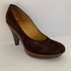 KeyTe brown suede platform pumps